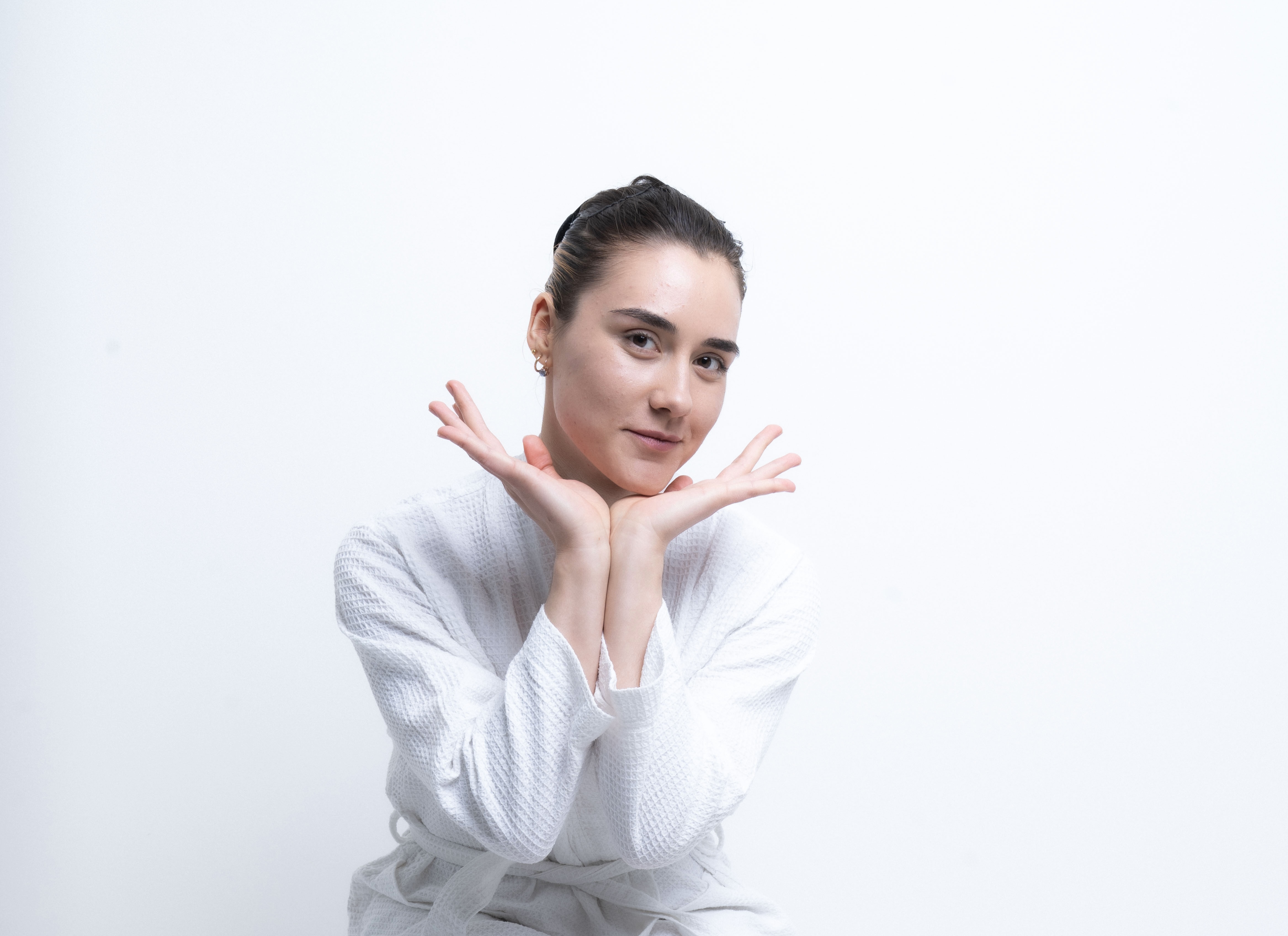 Почему локальные методы не решают проблему гиперпигментации кожи